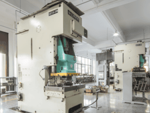 凯韬科技拥有的重型机械冲压机