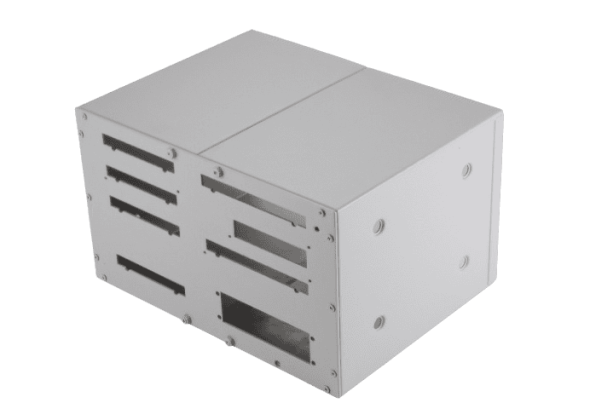 kaitao techが製造したマルチベイ・サーバーシャーシ